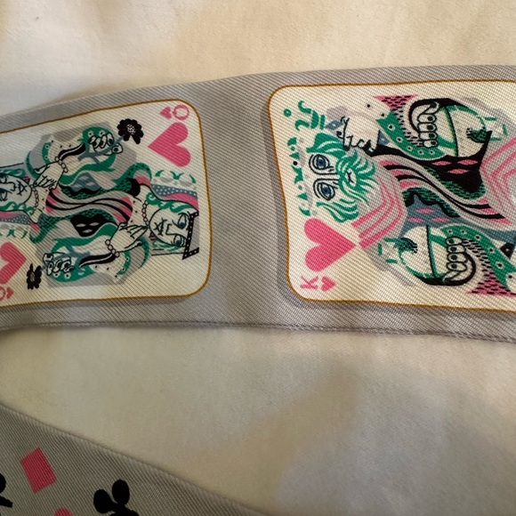 HERMES  Jeu de Cartes Playing Cards Silk Twilly Scarf - Picture 5 of 8